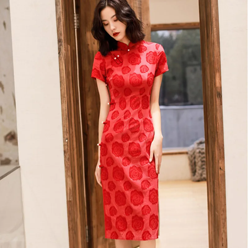 

Traditional Chinese dress women Cheongsam qipao