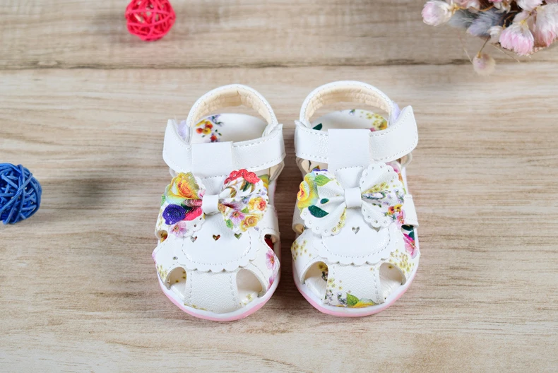 Детские сандалии для новорожденных девочек летние цветочные детские туфли модные детские сандалии для девочек кожаные детские туфли 15-25