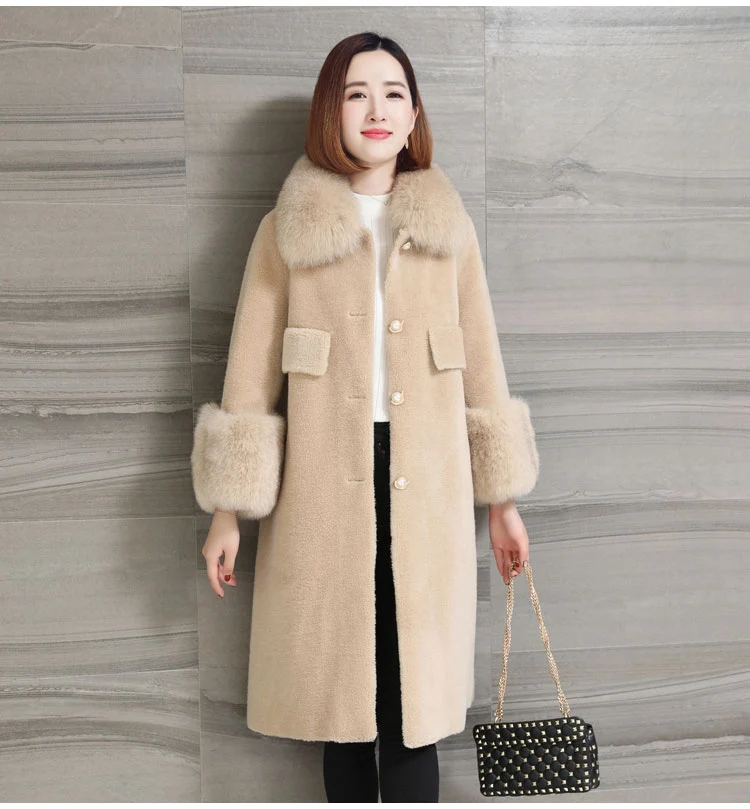 women natural sheep fur coat with real fox fur collar (15)