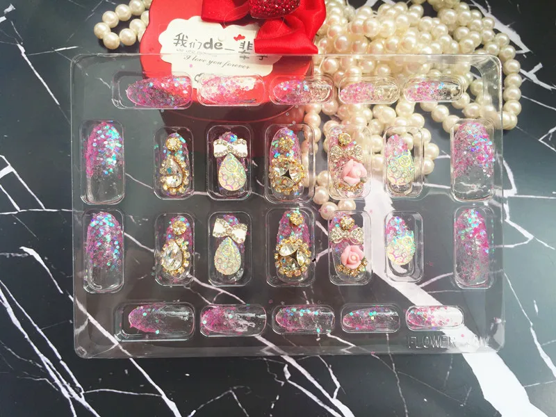 3312627692_2116398203