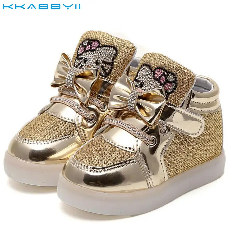 Image New Children Luminous Shoes Boys Girls Sport Running Shoes Baby Flashing Lights Fashion Sneakers Toddler Kid LED Sneakers