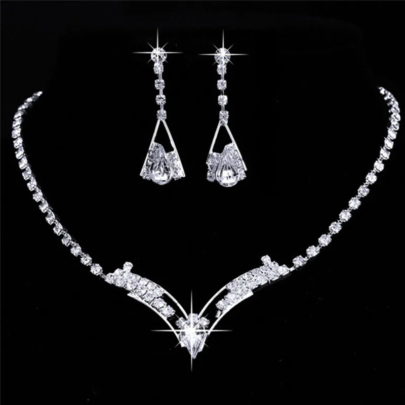 

Women Sparkling V Shaped Rhinestone Crystal Necklace Earrings Charm Wedding Jewelry Set Bridal Jewelry Set New Fashion