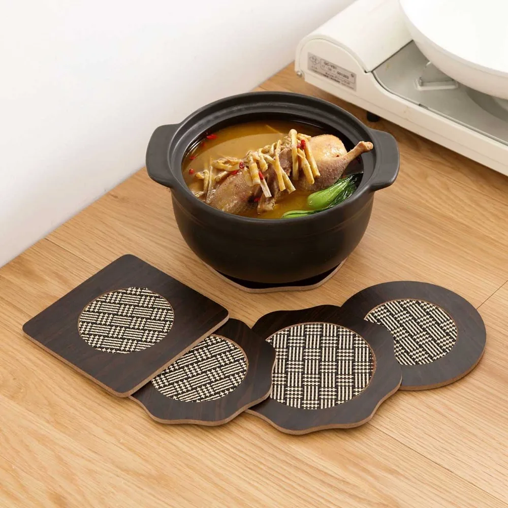 

Wooden Coaster Placemat Cup Stand Pot Mat Pad Drink Holder Stand Hot Tableware Mat Coasters Napkins On The Table