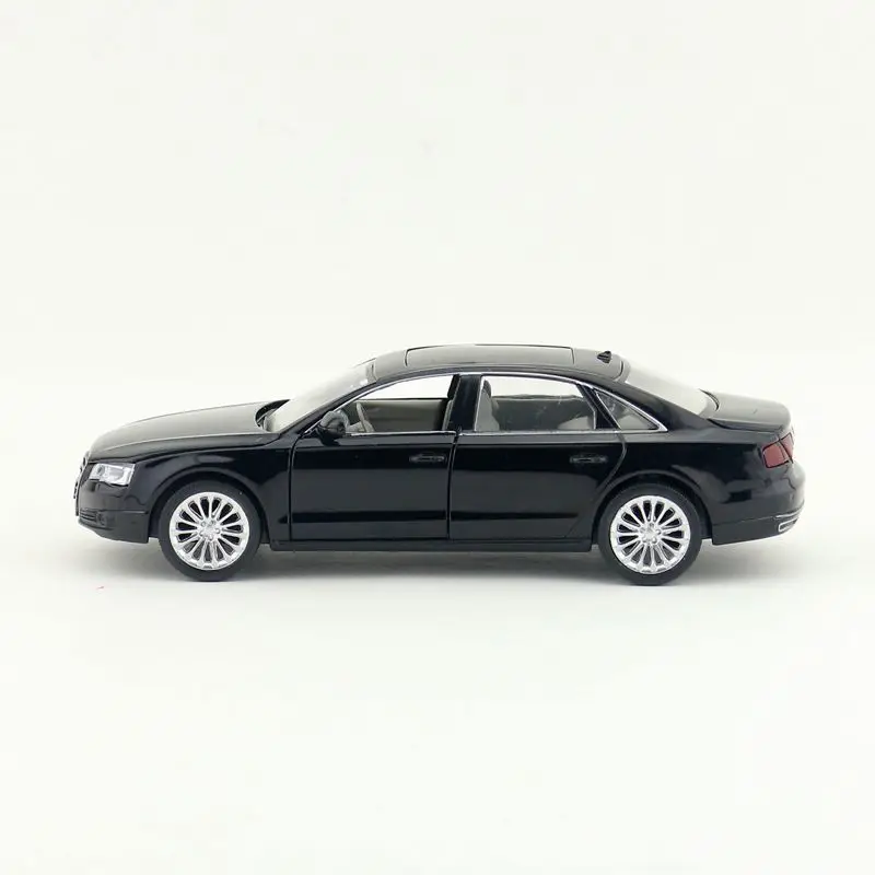 Audi A8 (2)