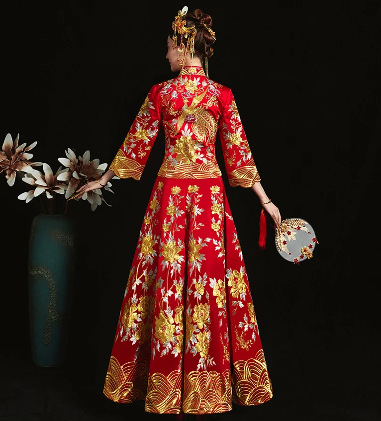 Red formal dress royal wedding cheongsam style costume bride vintage Chinese traditional embroidery phoenix Tang suit Qipao