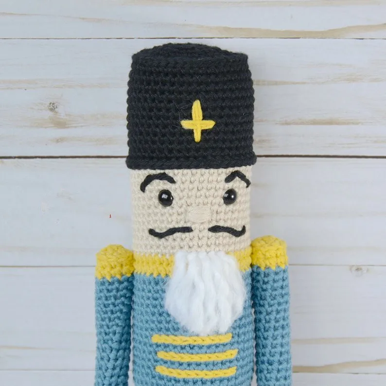 Крючком игрушки amigurumi погремушка ручной работы кукла Фигурка Мужчины номер YJS0010