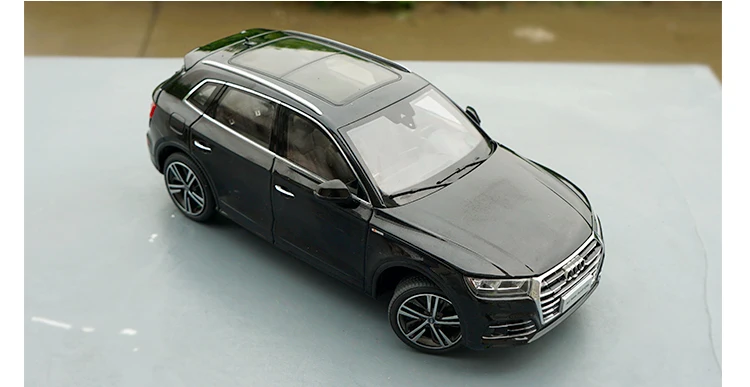 1/18 все новые Audi Q5 Q5L внедорожник автомобиль из литого металла модель SUV Игрушки для мальчиков и девочек Коллекция подарков черный, белый цвет синий и красный цвета;