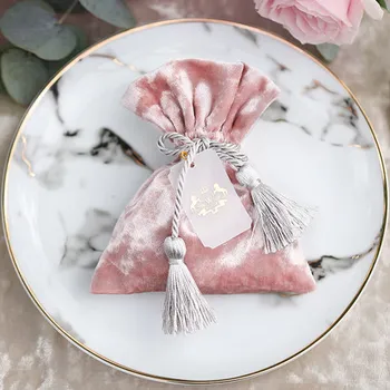 

2019 Hot sale Pink Wedding Favors Party Supplies Decoration Gift Bag Candy box Sweet Bags for Wedding Decoration 10pcs/lot
