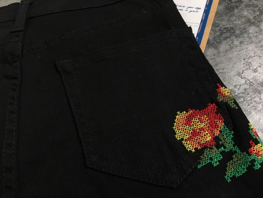 2017 European and American women hot high waist Slim stretch front and rear side cross embroidery roses cowboy pants pants pants (25)