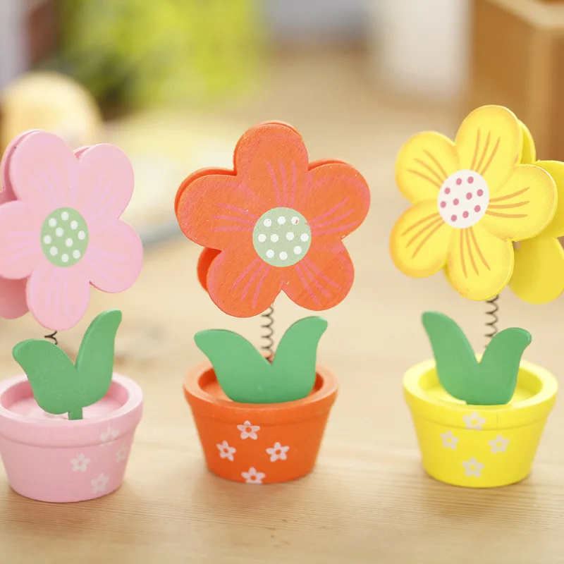 

1pc Sun Flower Wooden Color Card Holder Desk Cartoon Memo Holder Tree With Notes Clip Memo Holder