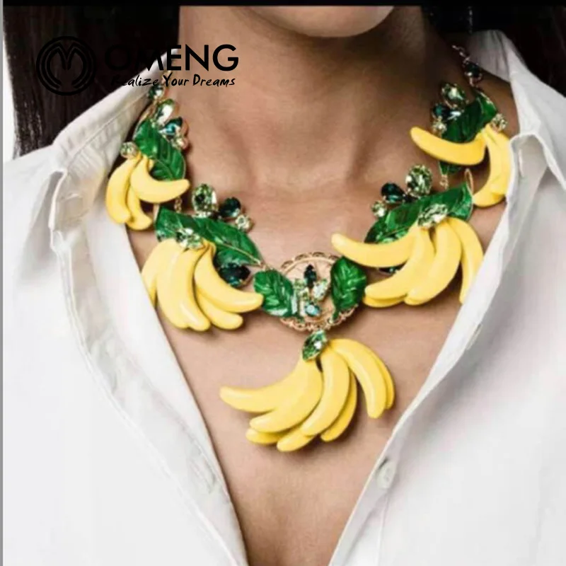 

OMENG New Design Exaggerated baroque banana leaf necklace set retro fashion clavicle chain TZ011