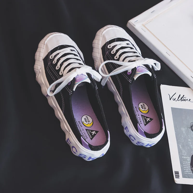 النساء قماش النعال سيدة Slipons المتسكعون للفتيات Preppy نمط 2019 جديد سيدة الأبيض رياضة كسول حذاء الخزامى حذاء كاجوال