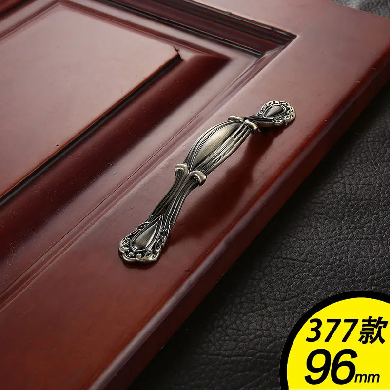 Европейская ручка для дверцы выдвижного ящика Шкаф Американский зеленый бронзовый фурнитура Мебельная ручка для гардероба - Цвет: 377-96mm