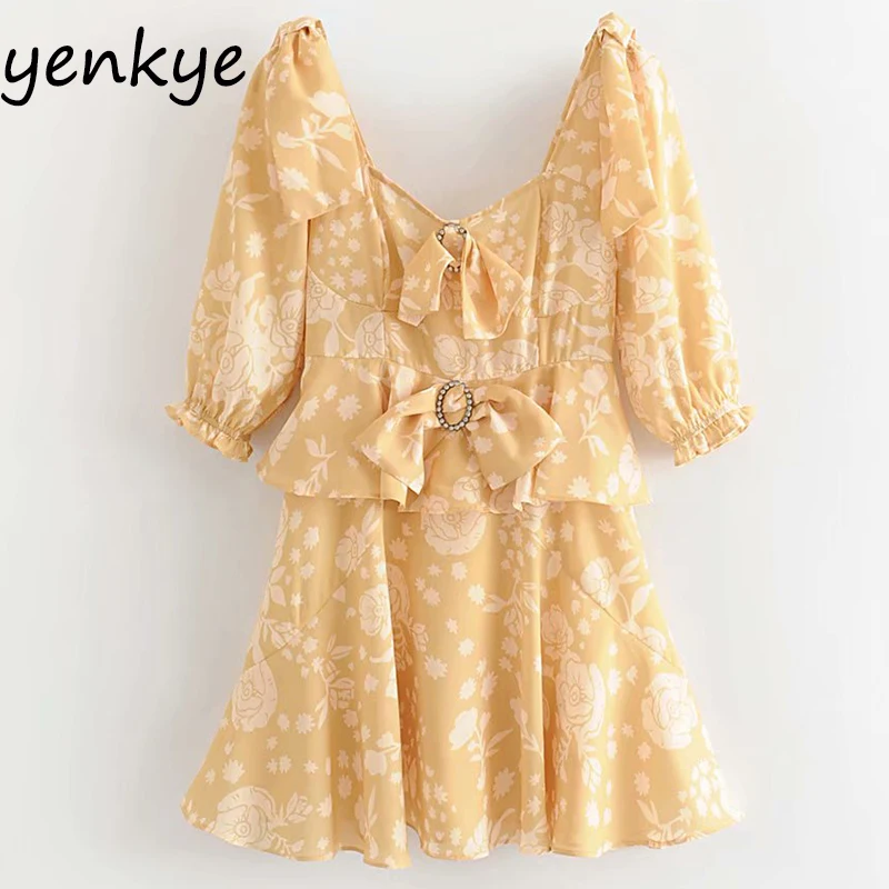

Women Sexy Backless Floral Print Ruffle Summer Dress Elegant Lady V Neck Short Sleeve A-line Romantic Mini Dress DWDD60218