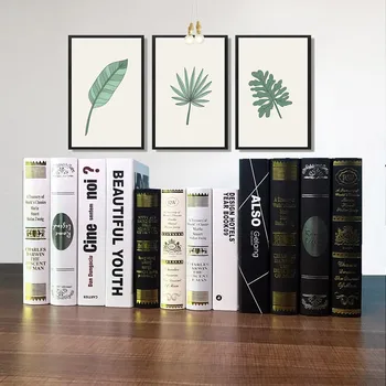 

10PCS props decorations simulation model room decoration - black and white modern European restaurant bedroom deco