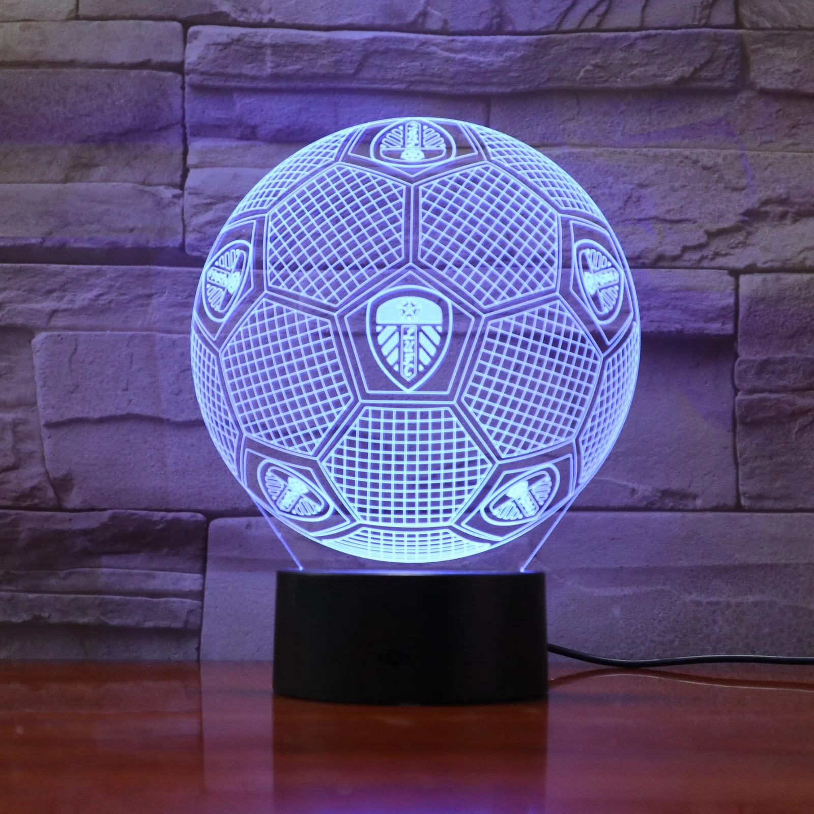 

Leeds United Football LED Night Light RGB Bedroom Decorative Lamp Boys Child Kids Kit UK Soccer FC 3D Lamp Dropshipping 2019