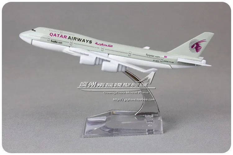 QATAR Airways B747 400 16cm airplane models child Birthday gift plane