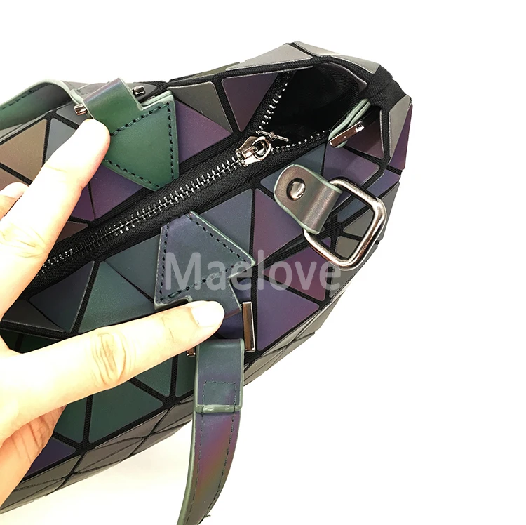 shoulder bags