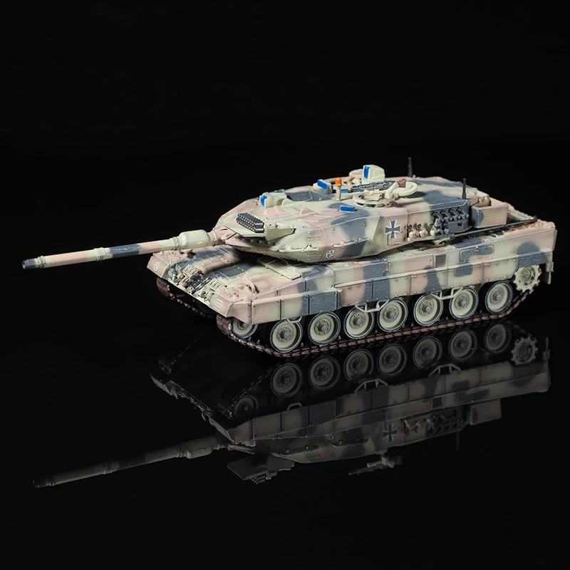 

1/72 German Leopard 2A6 Tank With NO CREWS Desert Camo Finished Model by Panzerkampf