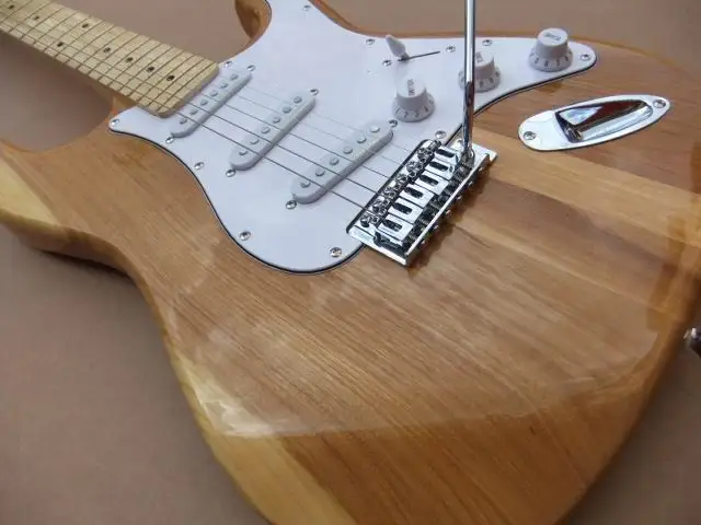 Wholesale Fdr STR electric guitar ash body in natural wooden 100816