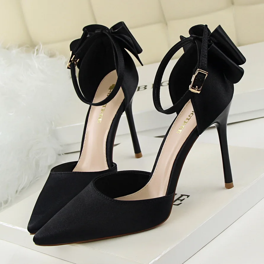 Women's Shoes