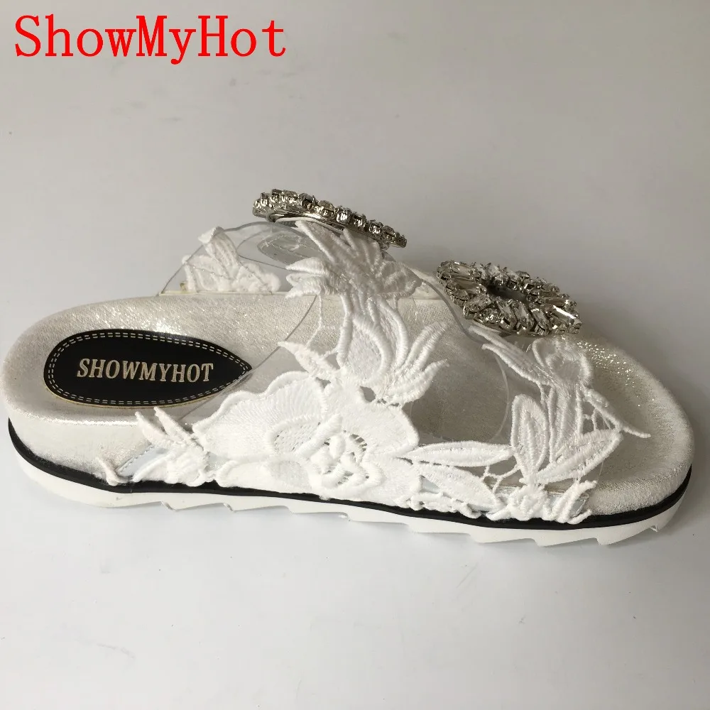 ShowMyHot/дизайнерская Брендовая обувь; туфли на плоской подошве с жемчужинами и бусинами; женские босоножки; пикантные весенне-летние тапочки; женская обувь с круглым носком; большие размеры