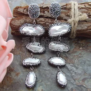 

E082414 White Biwa Pearl Earrings