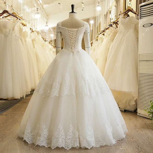 H615 Vintage Sweetheart Crystals Lace Appliques Ball Gowns Wedding Dress 2018 2