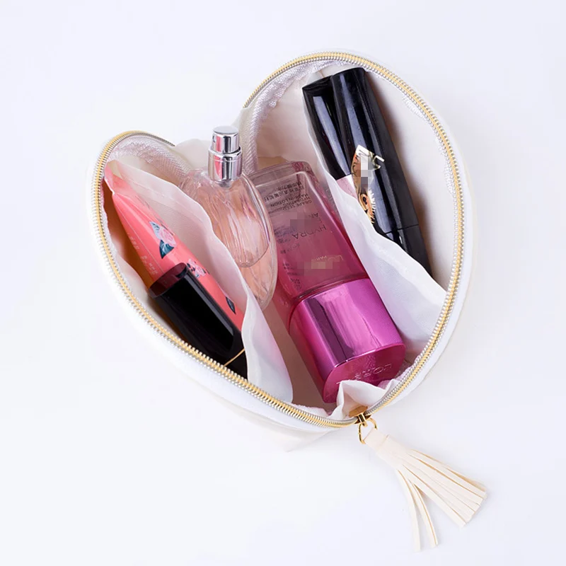 8580008880_969215960