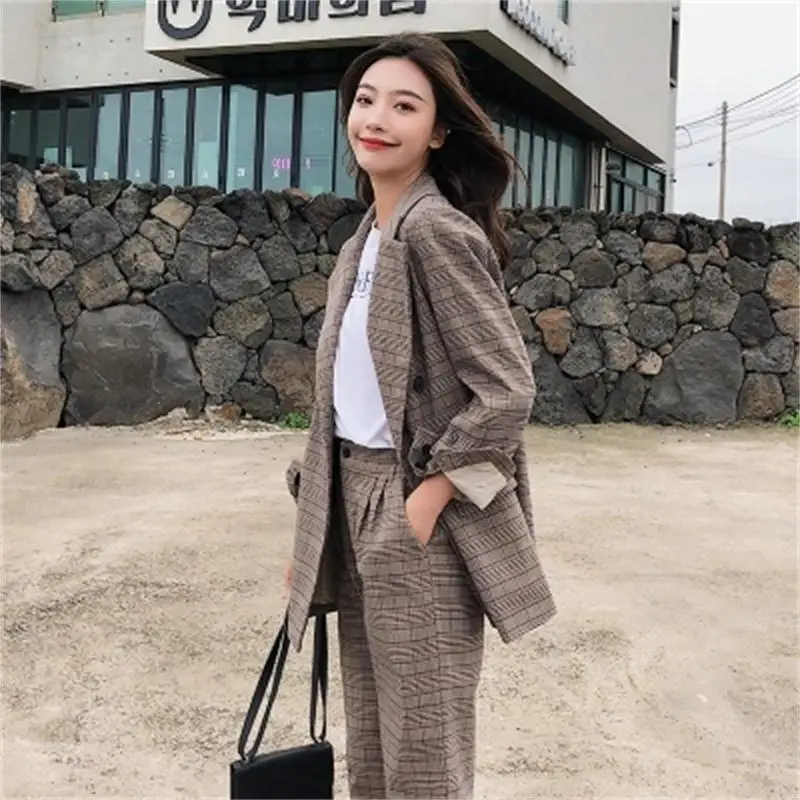 Plaid suit suit female autumn New Double-breasted plaid casual fashion suit + nine-pants Loose two-piece suit women