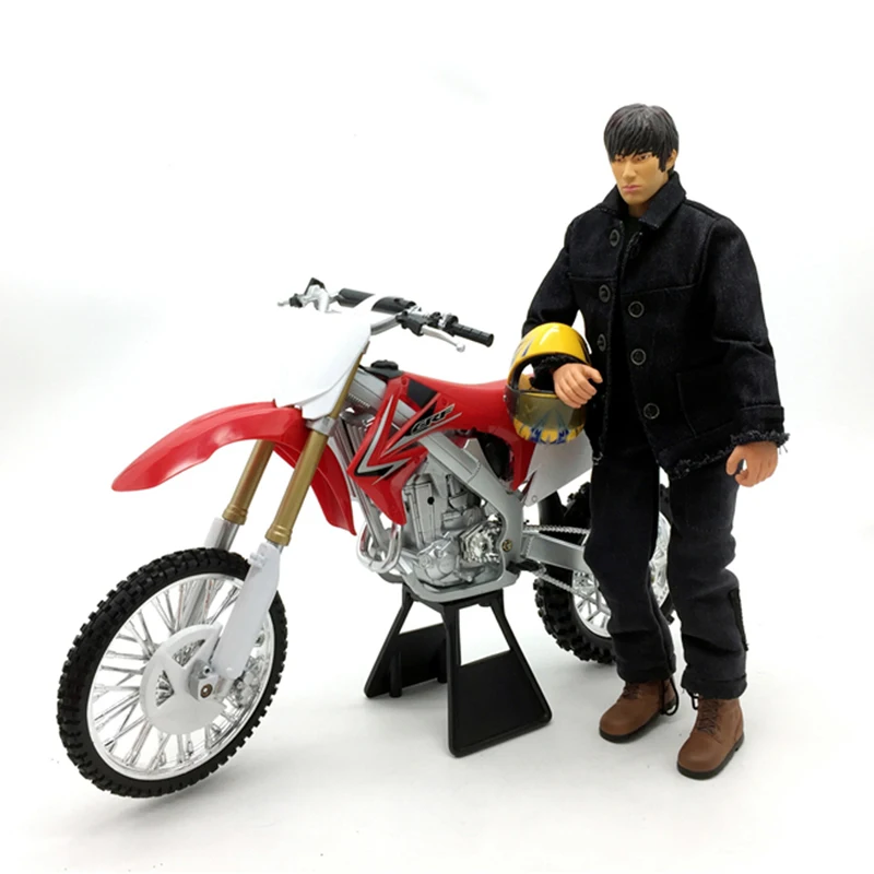 1:6 масштаб KTM Мотоцикл литье под давлением сплав гоночные велосипеды уличные игрушки в форме мотоциклов для экшн-фигуры сцены строительные дисплеи