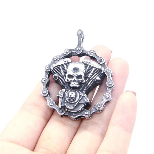 

2018 Motorcycles Chain Skull Engine Pendant 316 Stainless Steel Fashion Soild Cool Biker Skull Pendant