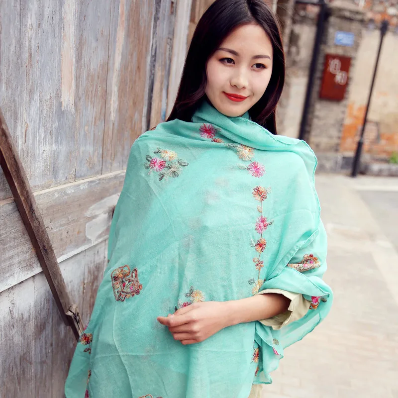 

Scarf 2018 spring and autumn embroidered scarf women bandana echarpe hiver femme wholesale cape literary retro shawl SFYL13