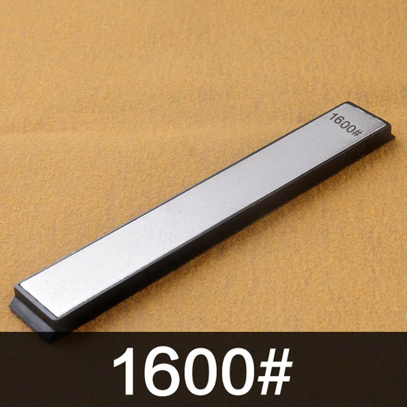 1600
