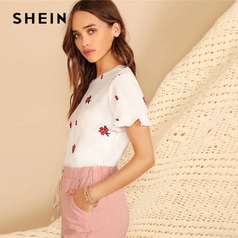 SHEIN Футболка С Цветочной Вышивкой И Оборками Весенняя Современная Женская