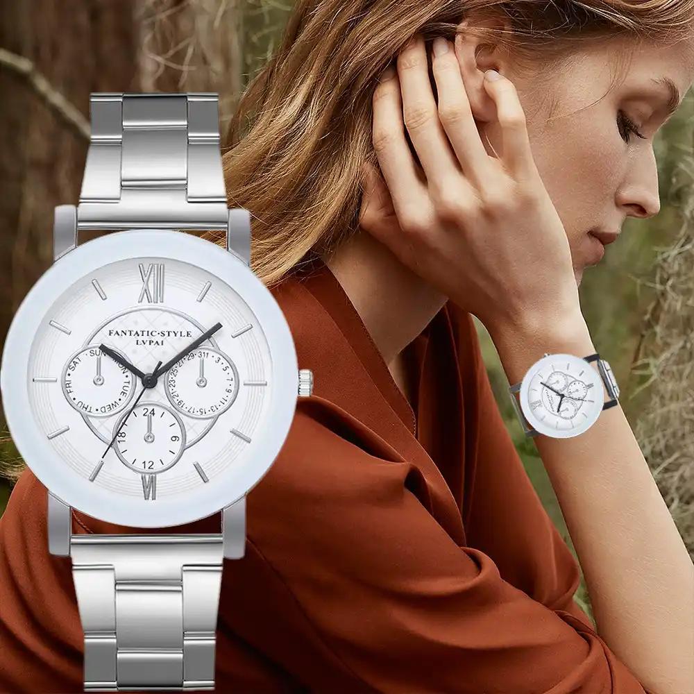 silent analog wrist watch