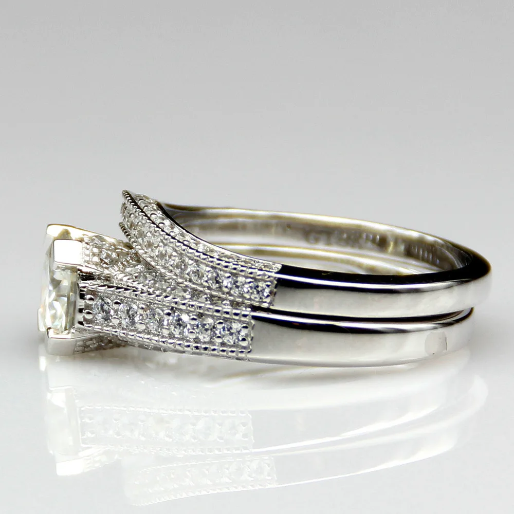 LASAMERO круглый вырез 1CT цвет GH Moissanites искусственный бриллиант проложить акценты обручальное кольцо подходящая лента Свадебный комплект