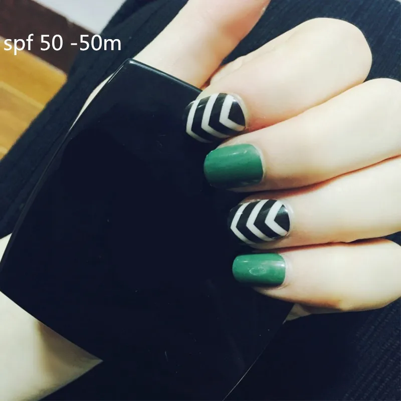 

Show white black stripes blackish green nail product fake nails patch 24 pieces of glue