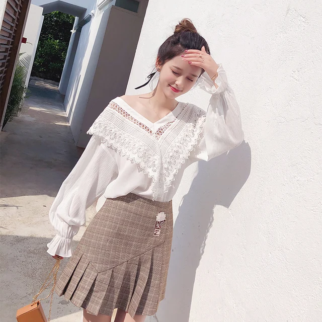 US $13.20 Mishow Chiffon 2018 Spring Summer female fashion Lantern sleeve lace Patchwork shirts V Neck long s