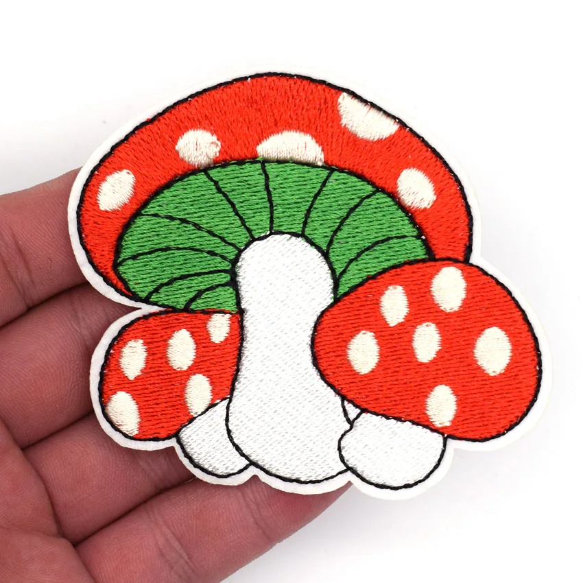 

Peace Magic Mushroom Patches Hippie Sign Logo Hippie Retro Biker Jacket T-shirt Vest Patch Sew Iron on Embroidered Badge