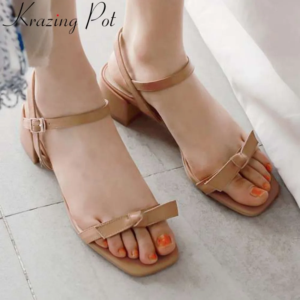 

Krazing Pot princess simple style butterfly-knot decoration peep square toe buckle strap med heels natural leather sandals L26