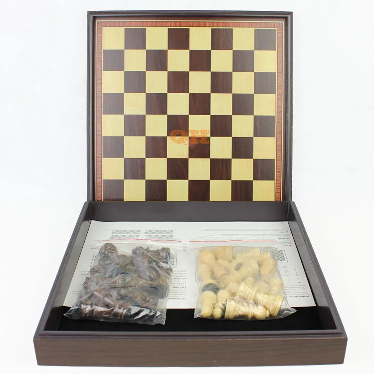 Wooden Chess Natural Wood Green Paint Refined Workmanship Boxed Desktop Grade Wood Gift Portable Chessboard Child Fun Heat Wooden Chess Natural Wood Green Paint Refined Workmanship Boxed Desktop Grade Wood Gift Portable Chessboard Child Fun Heat