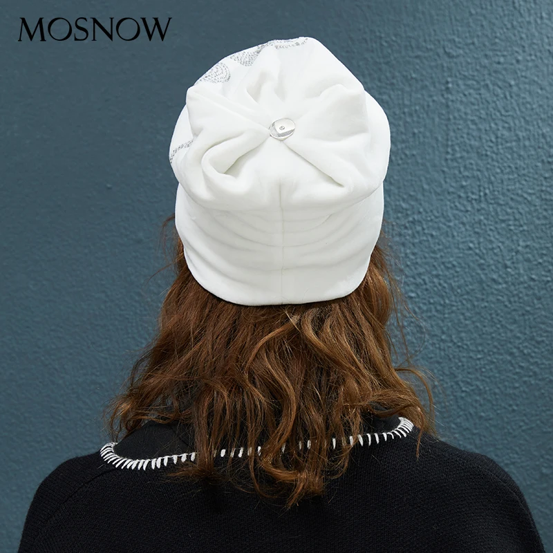 Cena Zimowe damskie czapki aksamitne z kapeluszem Rhinestone rozciągliwe czapki z dzianiny damskie jesień 2019 nowe ciepłe Skullies Cap Casual Beanie Hot