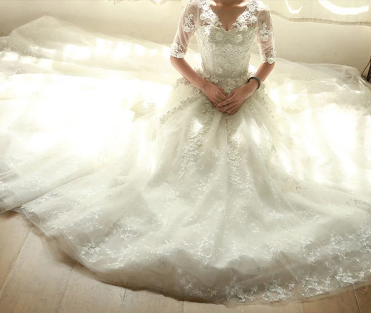 

2015 new hot Luxury long lace Wedding Dress with half sleeve flowers ball gown Beading Lace appliques sexy v-neck Bridal dresses