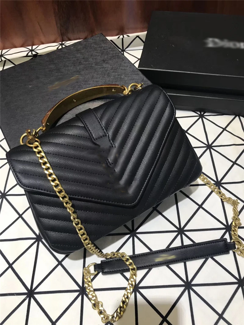 

The latest super practical large compartment with heart-mounted wood grain portable chain Messenger bag 25*8*15CM