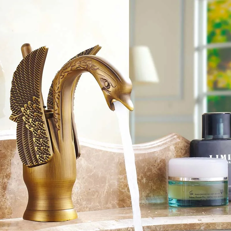 Antique Brass Swan Shape Bathroom Basin Faucet Single Hole Basin Mixer Tap Deck Mounted Hot And Cold Wate Mixer KD721