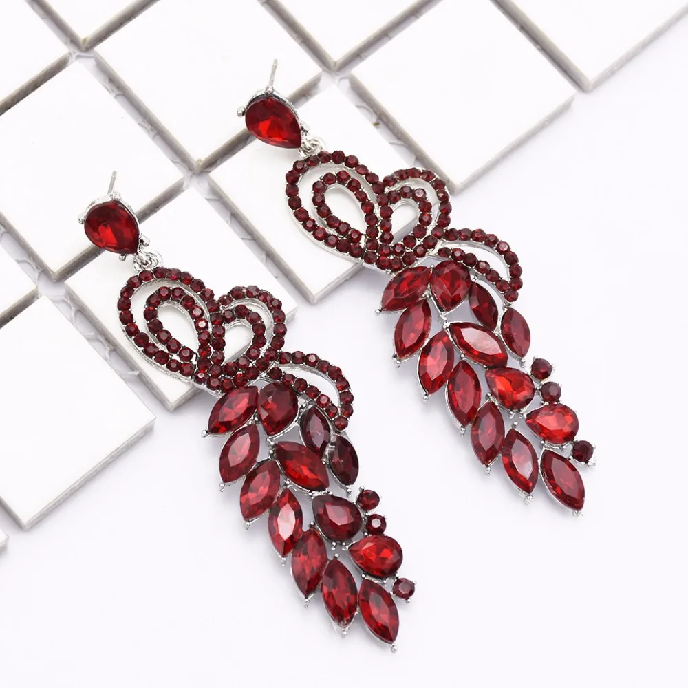 

Fashion Women's Long Big Rhinestone Crystal Drop Earring Statement Elegant Chandelier Butterfly Wedding Earrings Fringe Jewelry