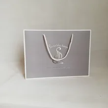 500 шт/партия 22Hx30x8cm толстые многоразовые бумажные вместительные сумки для покупок на заказ магазин подарков рекламные сумки с вашим логотипом