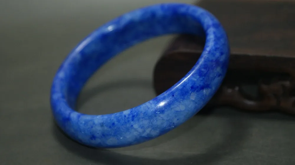 

Chinese jades bangle Beautiful bracelets 63 mm diameter Free Shipping