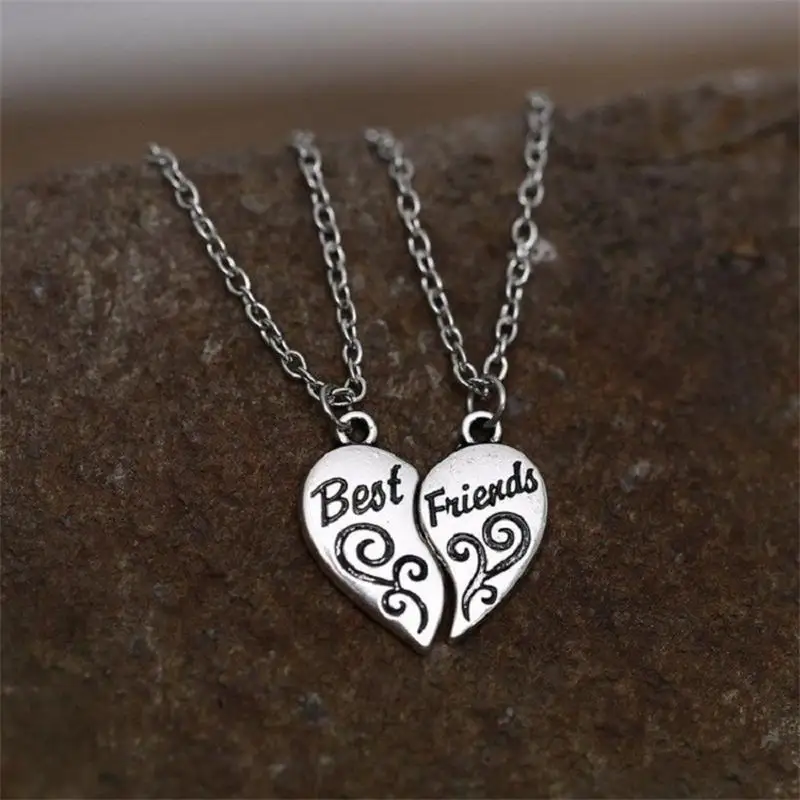 Best Friends 2Pcs / Set Broken Heart Pendant Necklace Best Friend